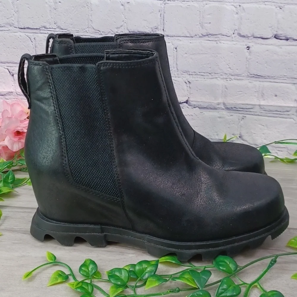 SOREL Joan of Arctic Wedge lll Chelsea Boot NWOB